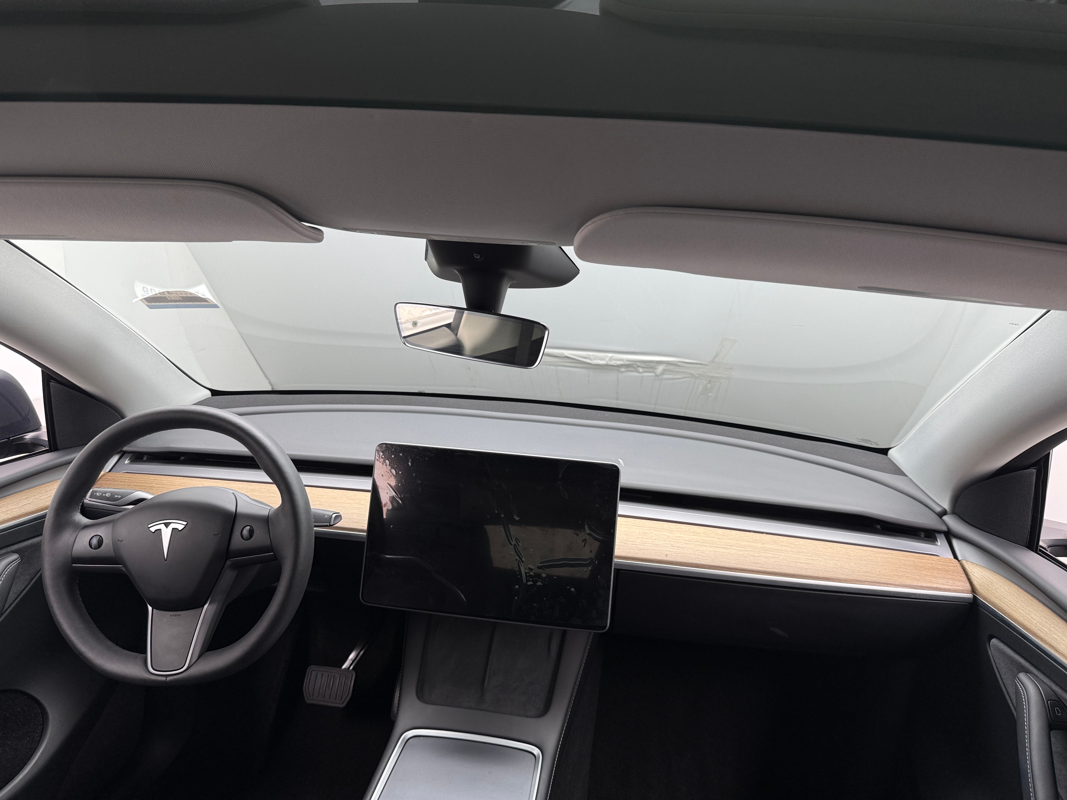 tesla model y 2023 7SAYGDED0PF956384 image tesla model y 2023 7SAYGDED0PF956384 image